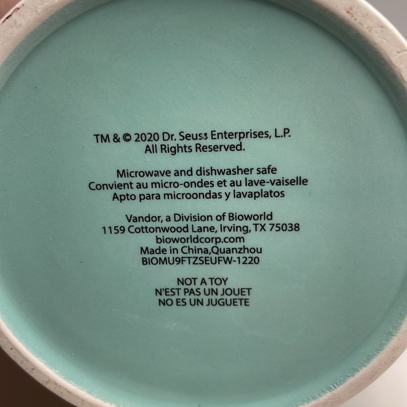 Dr. Seuss “Oh! The Places You’ll Go!” Mug - Picture 8 of 10